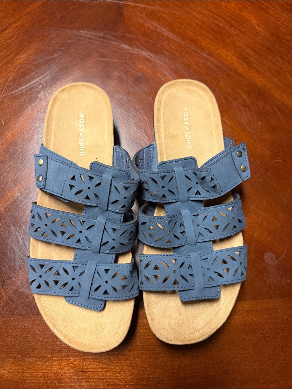 Easy Spirit Women's Blue Laser-Cut Triple-Strap Slide Sandals. / no box